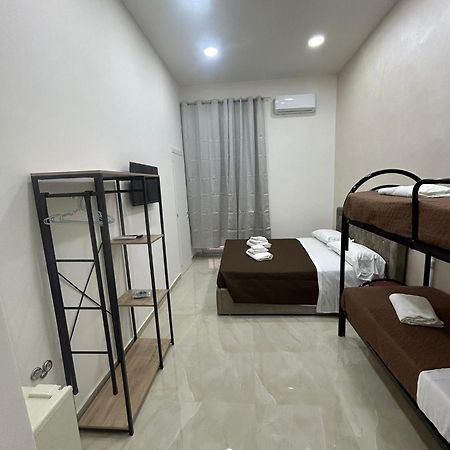 Luxury Rooms Carbonara 95 Nápoly Kültér fotó