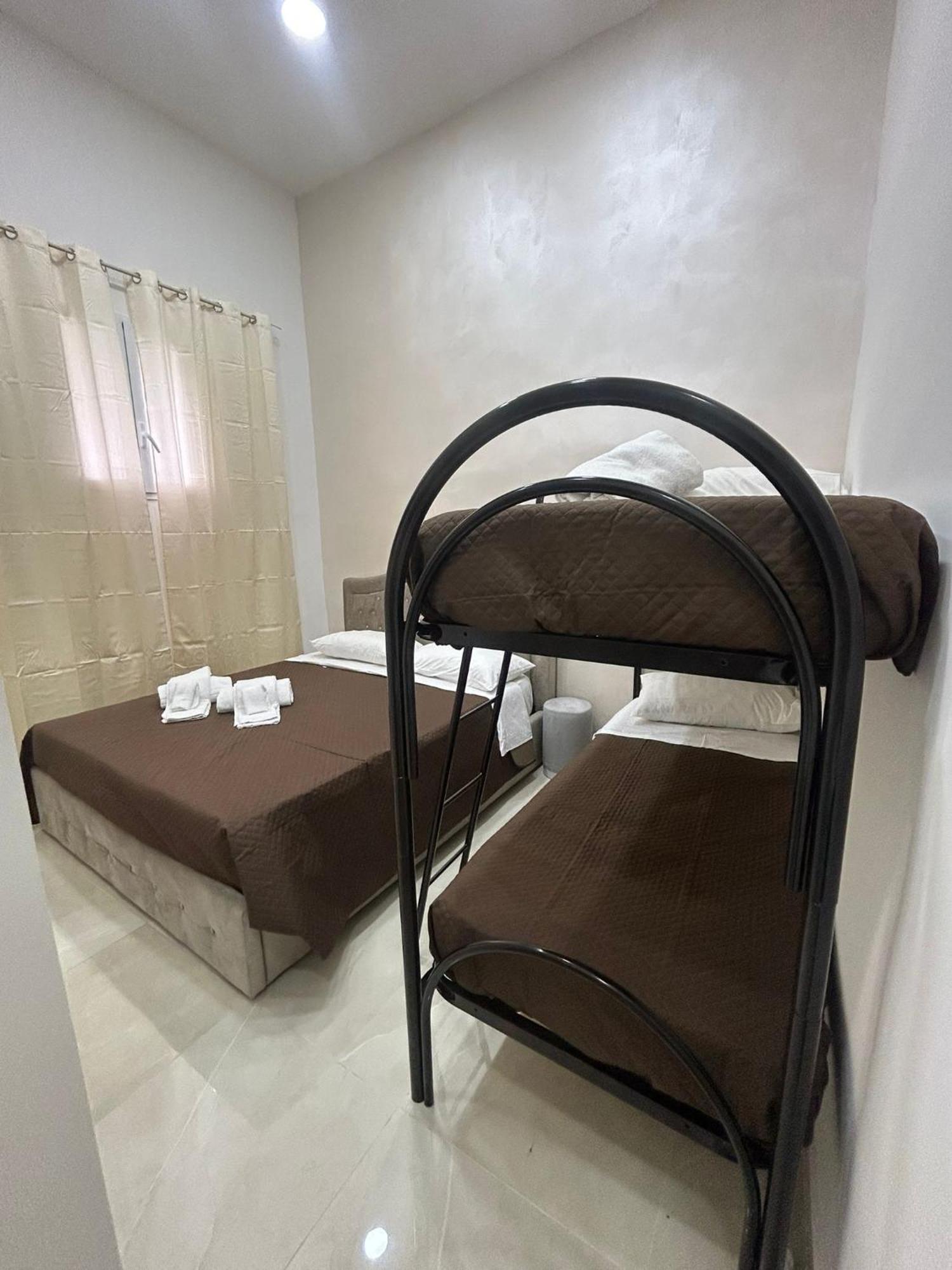 Luxury Rooms Carbonara 95 Nápoly Kültér fotó