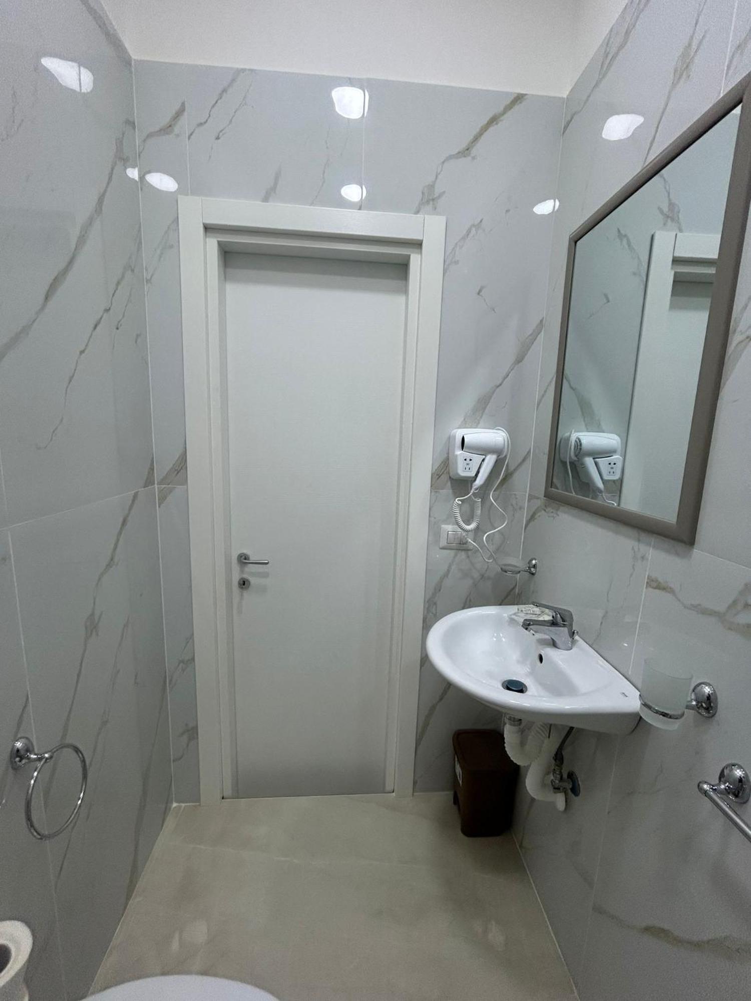 Luxury Rooms Carbonara 95 Nápoly Kültér fotó