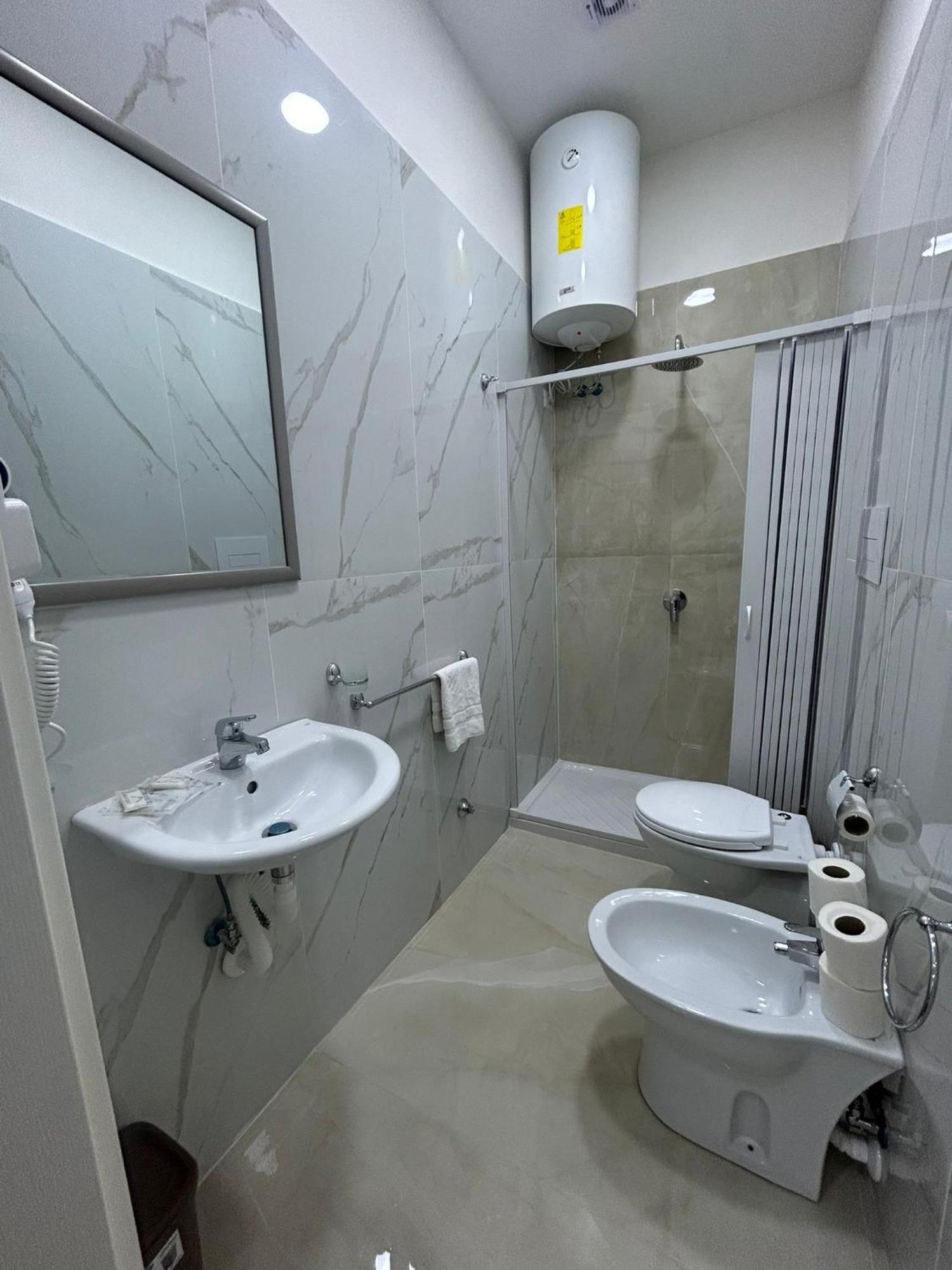 Luxury Rooms Carbonara 95 Nápoly Kültér fotó