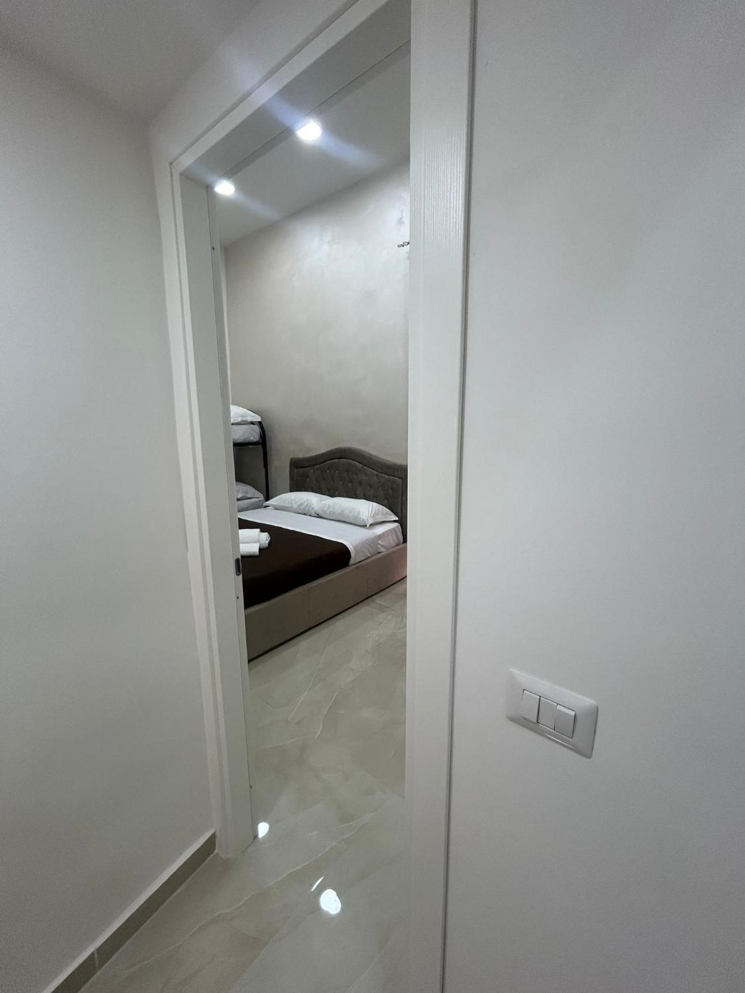 Luxury Rooms Carbonara 95 Nápoly Kültér fotó